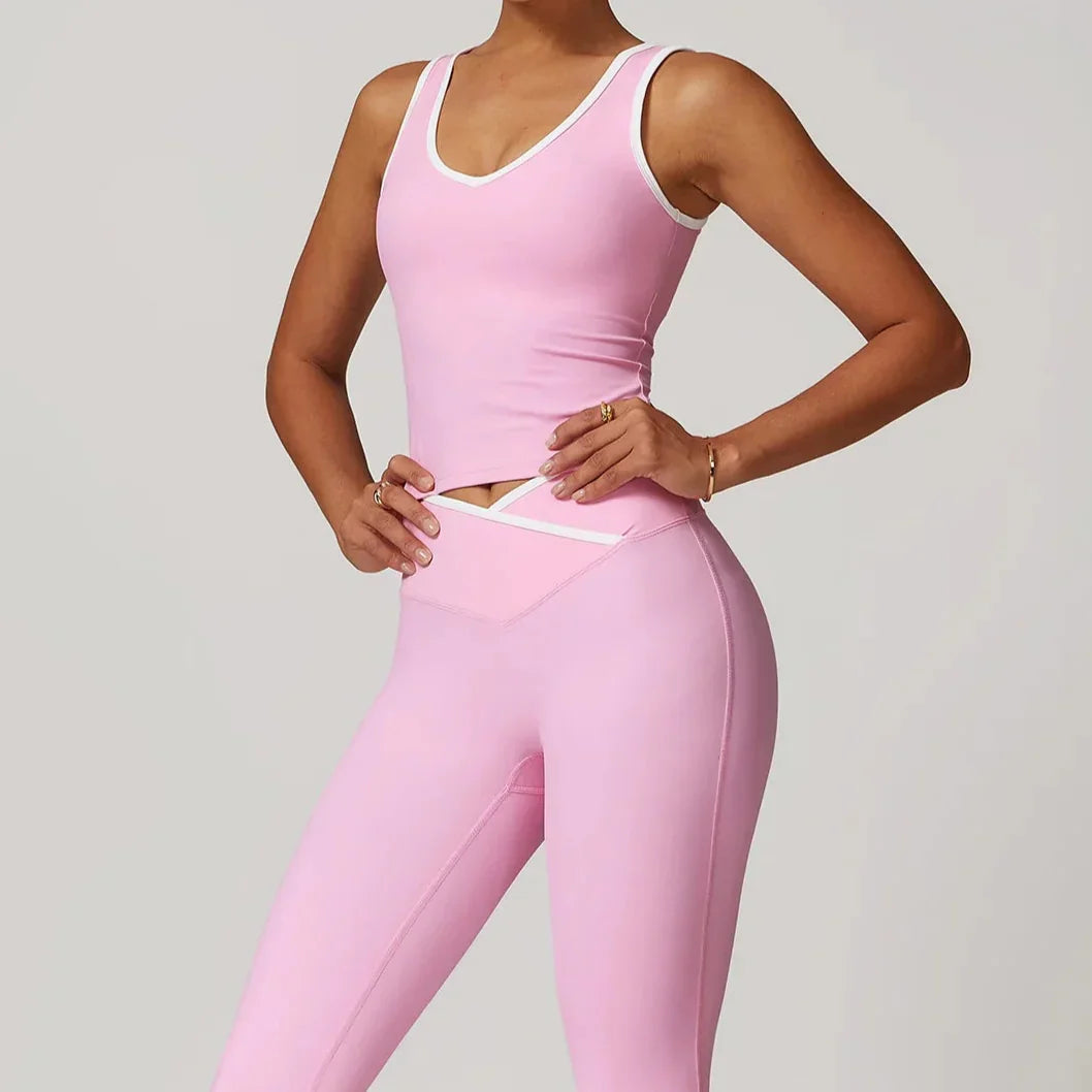 Ensemble deux pièces | Détail croisé flatteur