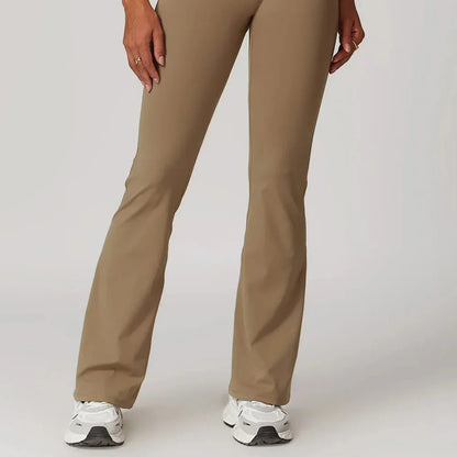 Ensemble deux pièces | Détail croisé flatteur