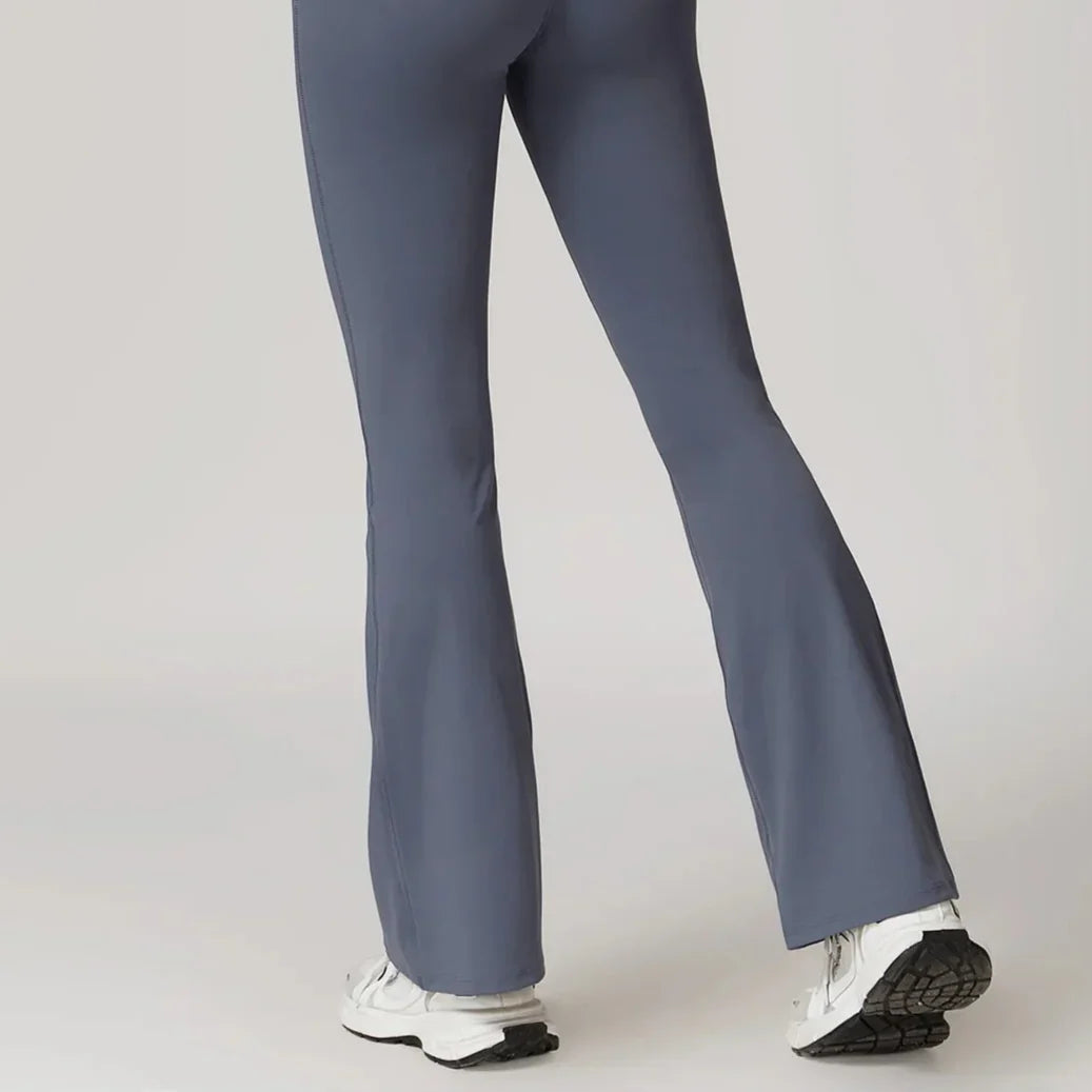 Ensemble deux pièces | Détail croisé flatteur