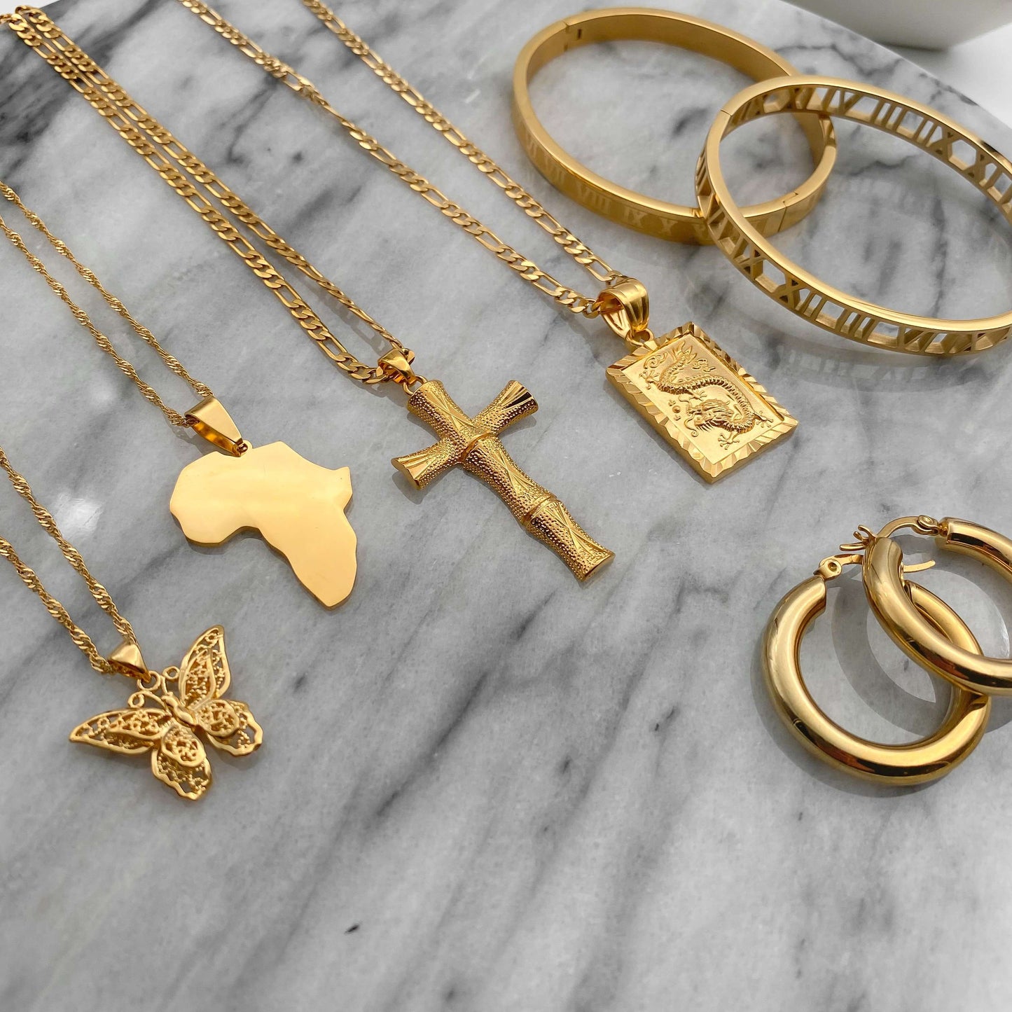 Collier rempli d'or d'Afrique